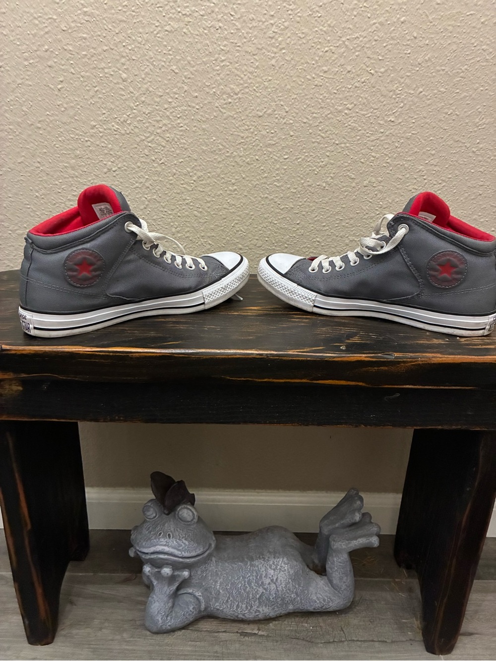 Men’s Size 7 Converse Gray and Red High-Top Canvas Sneakers